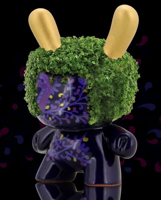 Kidrobot x Cristina Ravenna présentent Chia Pet 5" Dunny Noctis Purple ed.