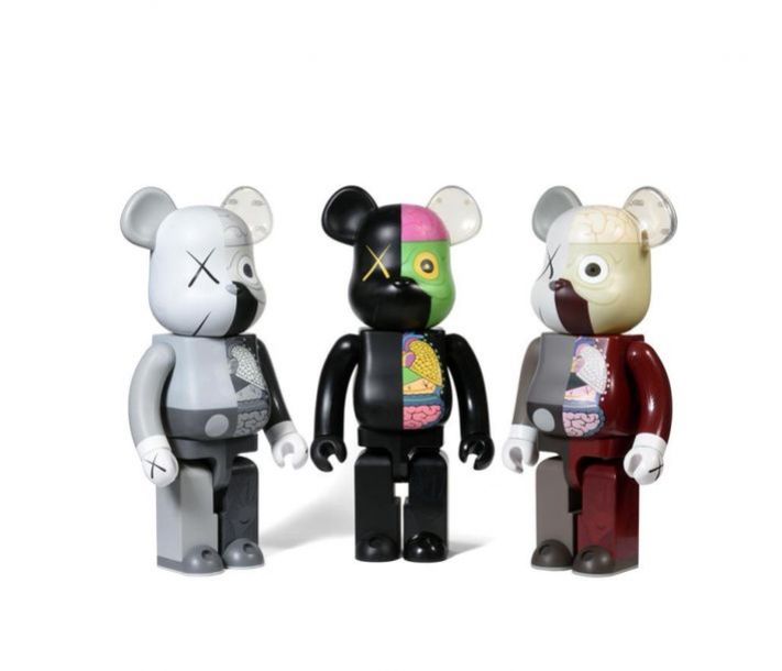 Une vente aux enchères Bearbrick a lieu aujourd'hui à 16h !