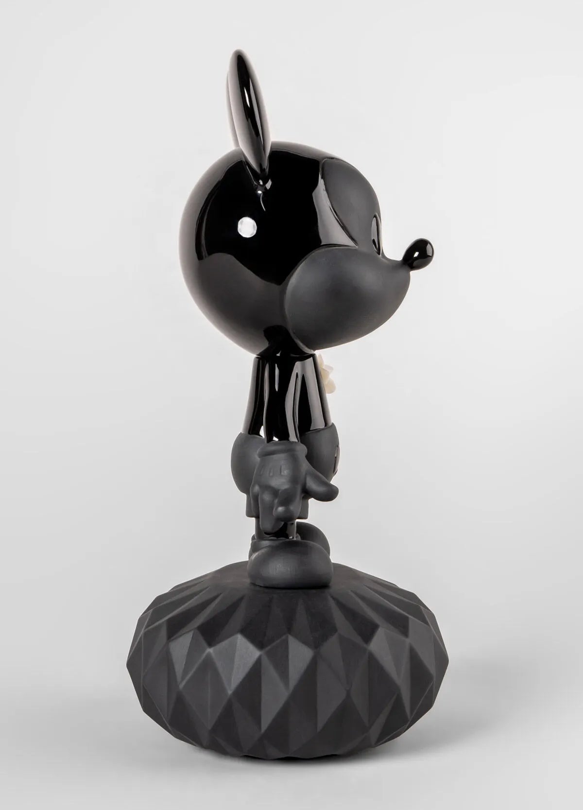 Mickey (Black) - Sculpture of Lladró