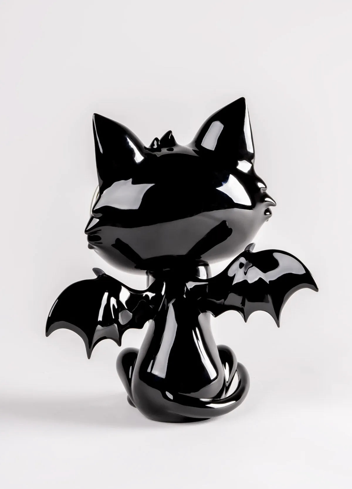 Little Devil Cat - Sculpture de Javier Calleja