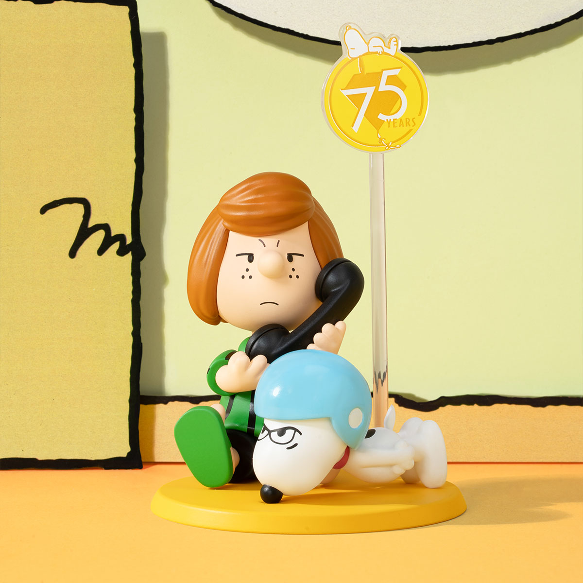 Peanuts 75th Anniversary - Snoopy Comic Life Series Figures