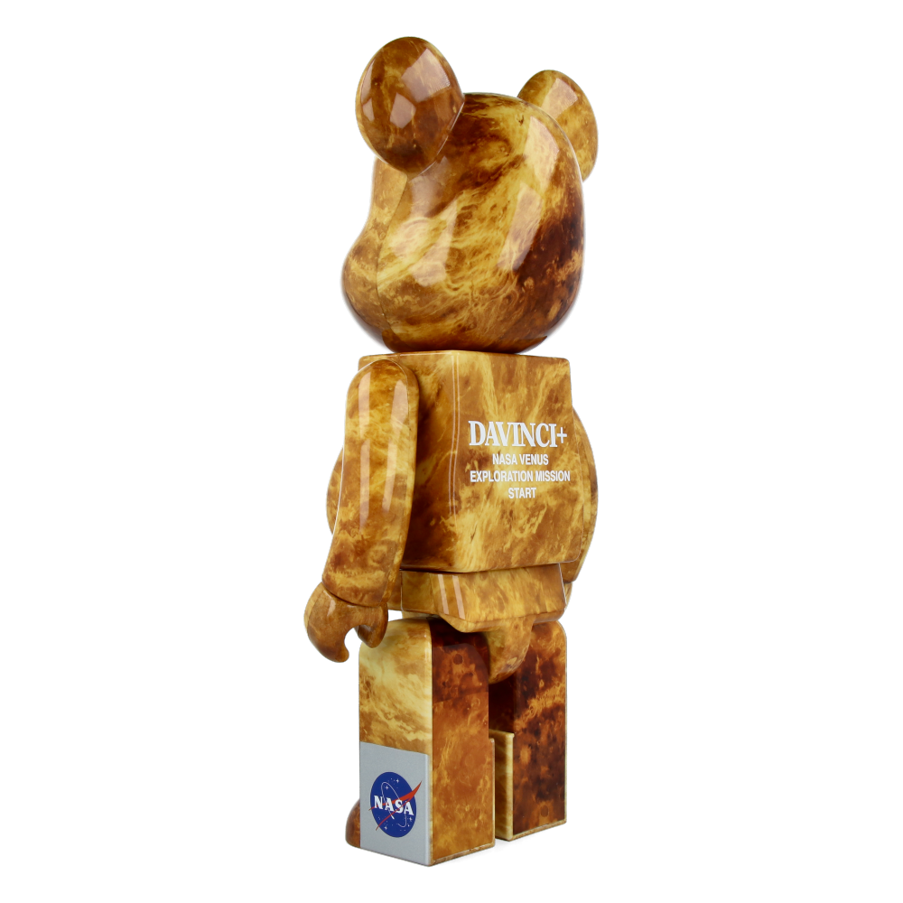 400% + 100% Bearbrick Venus
