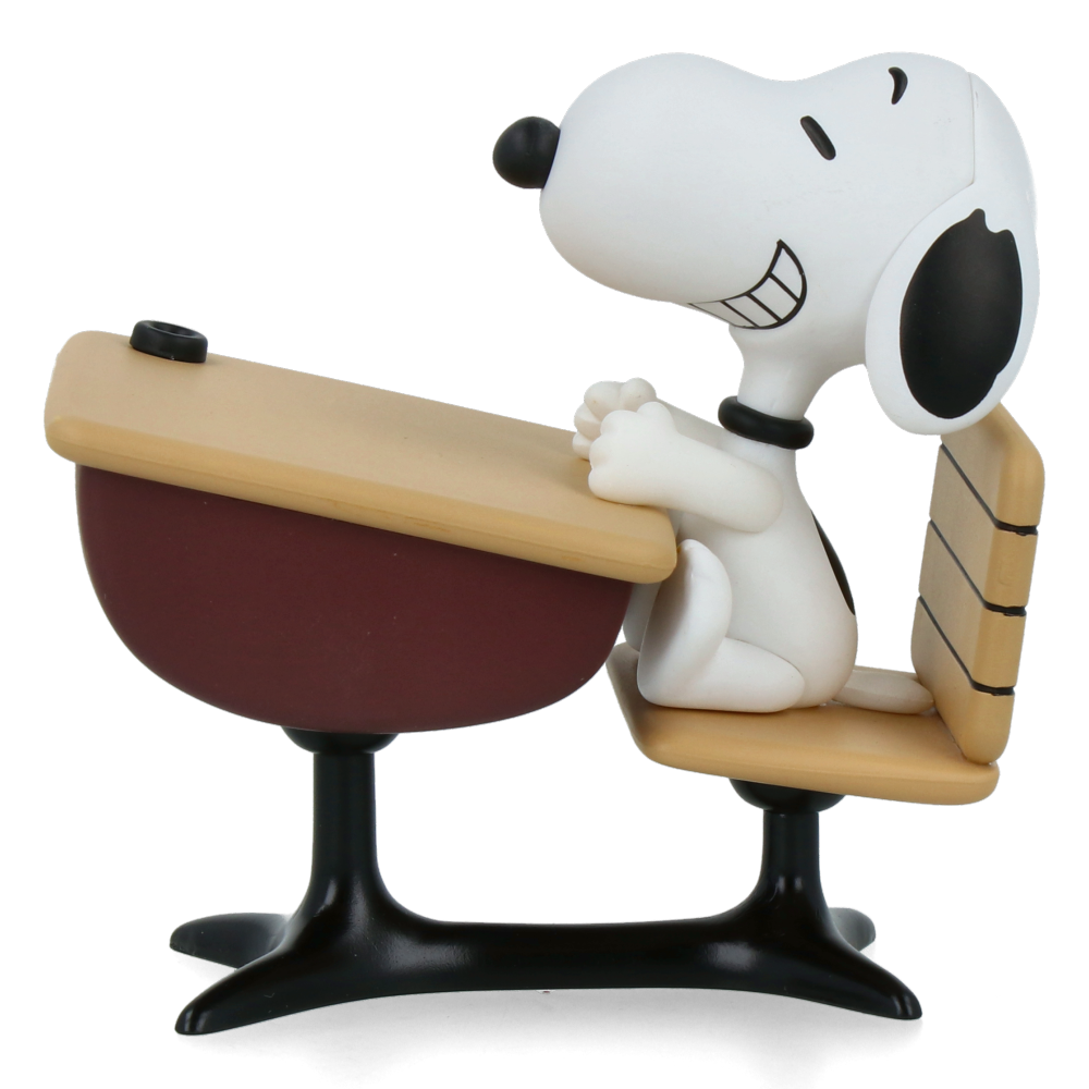 Figurine UDF Peanuts Series 18 - Snoopy with Desk