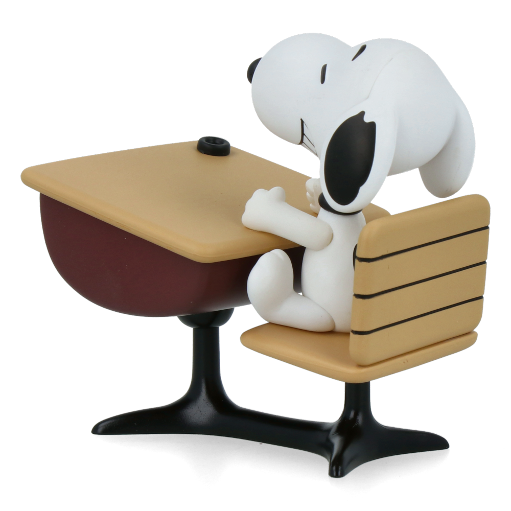 Figurine UDF Peanuts Series 18 - Snoopy with Desk