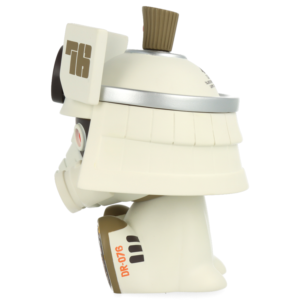 DR76 Canbot – Phantom White