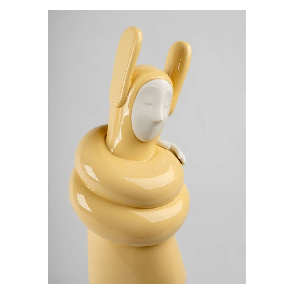 Embraced Sculpture (Yellow) - Jaime Hayon