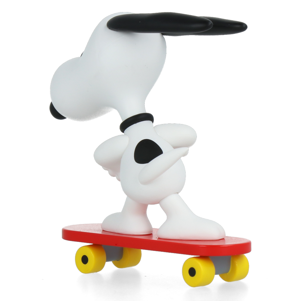Figurine UDF Peanuts Series 17 - Skateboard Snoopy