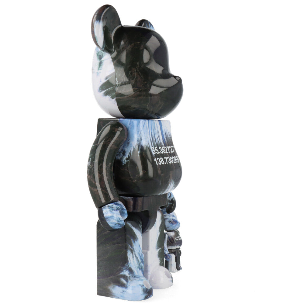 400% + 100% Bearbrick Benjamin Grant - Overview Fuji