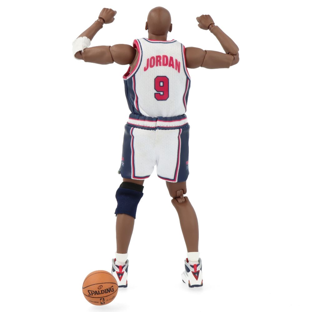 Mafex - Michael Jordan - Chicago Bulls