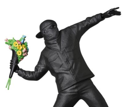 Flower Bomber black edition, Medicom Toy x Brandalism s'inspirent de Banksy