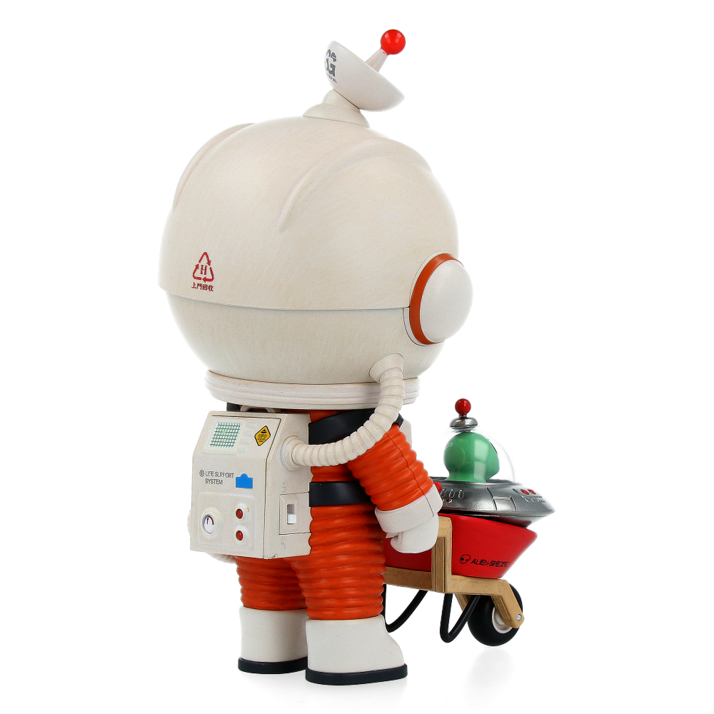 Hirono Search for Aliens Figurine