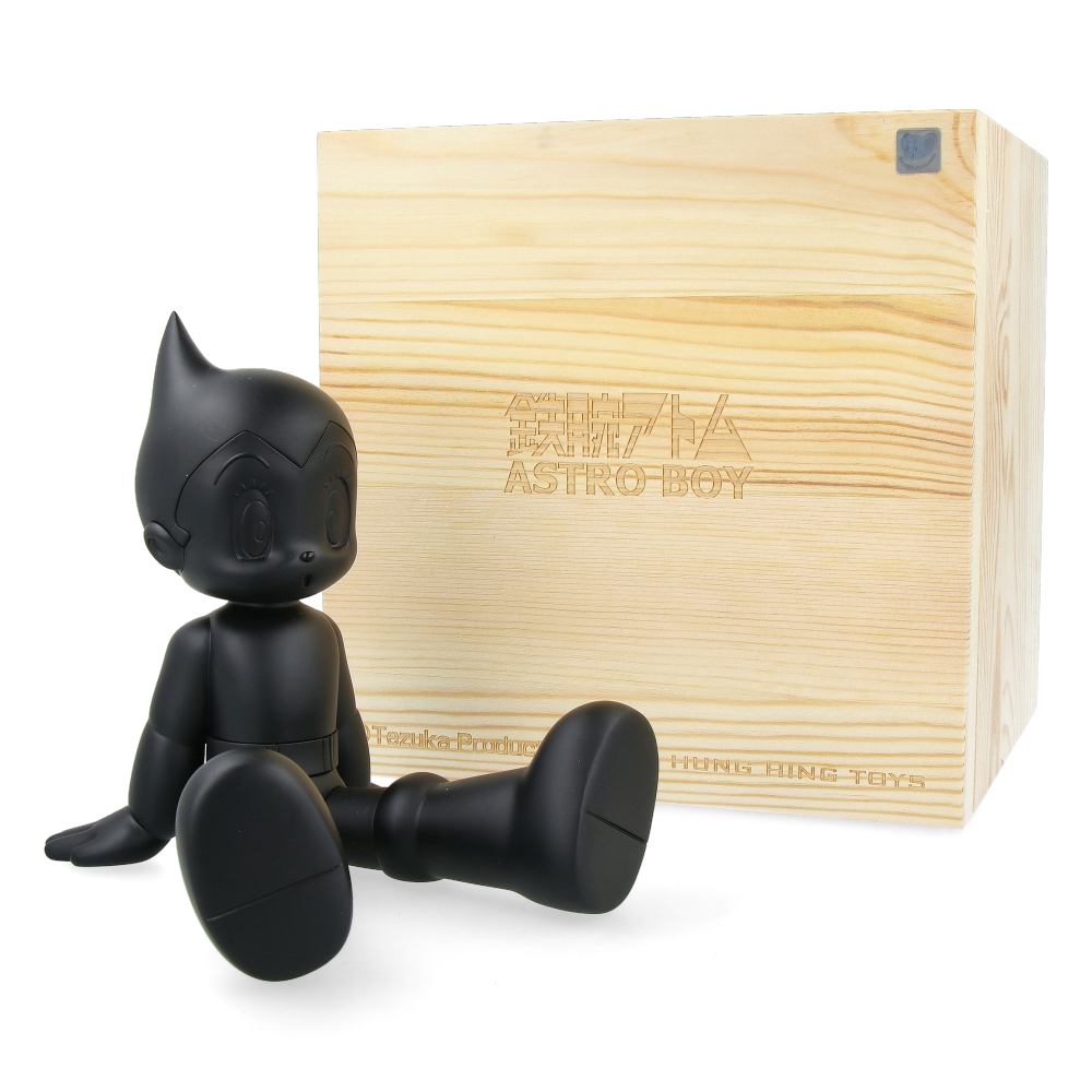 Astro Boy Sitting (Black) - Poly
