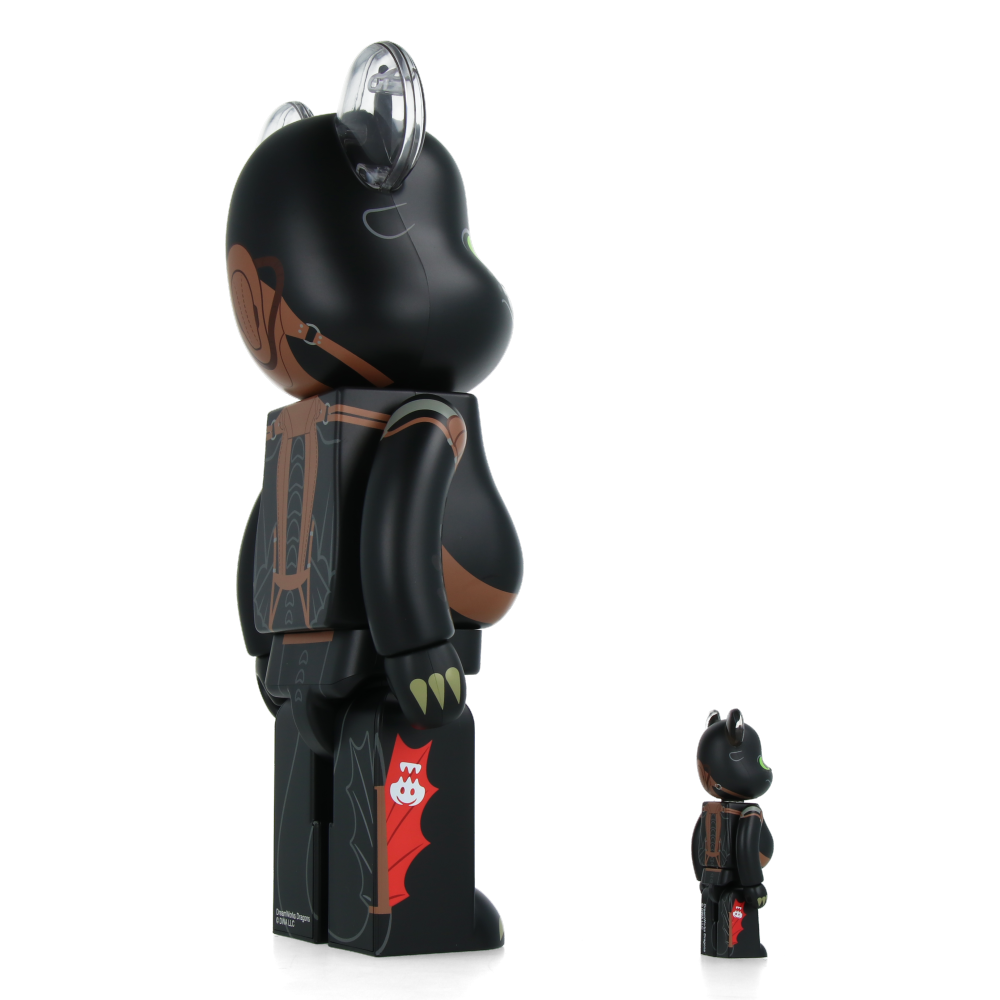 400% + 100% Bearbrick Toothless (How to Train Your Dragon)