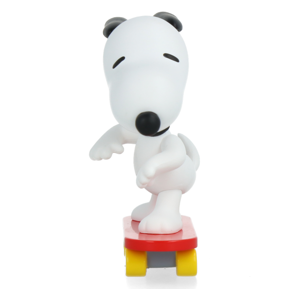 Figurine UDF Peanuts Series 17 - Skateboard Snoopy