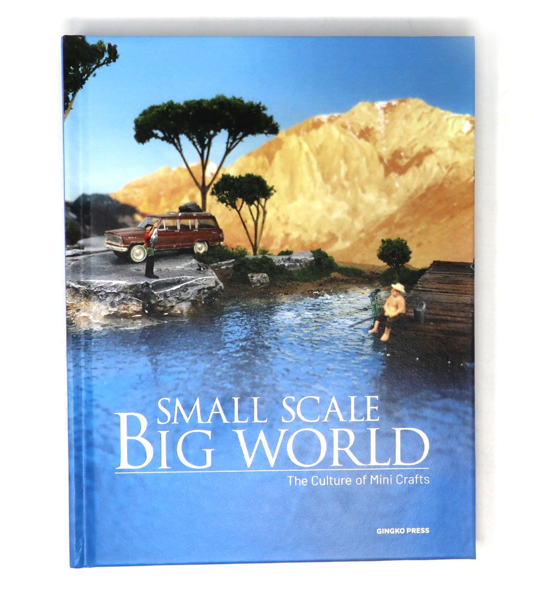 Small scale - Big World