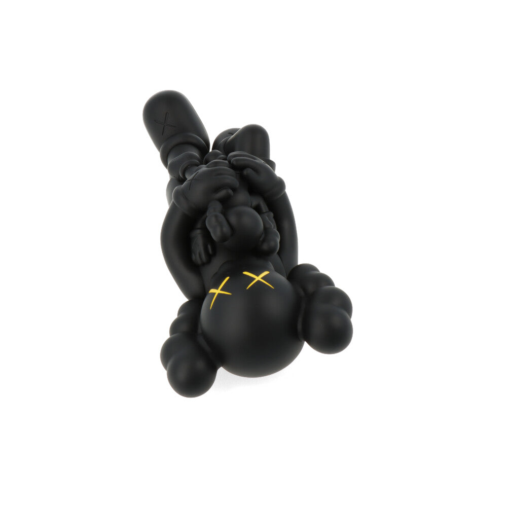 Kaws : Holiday Singapore - Black Version