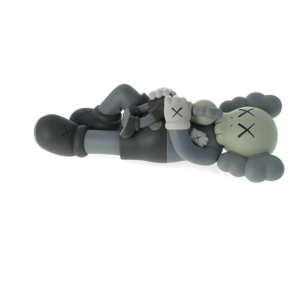 Kaws : Holiday Singapore - Grey Version