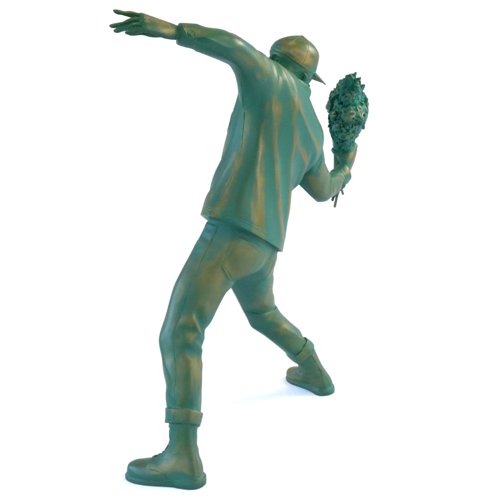 Estatua de bronce de bombardero de flores - Banksy x Medicom Toy