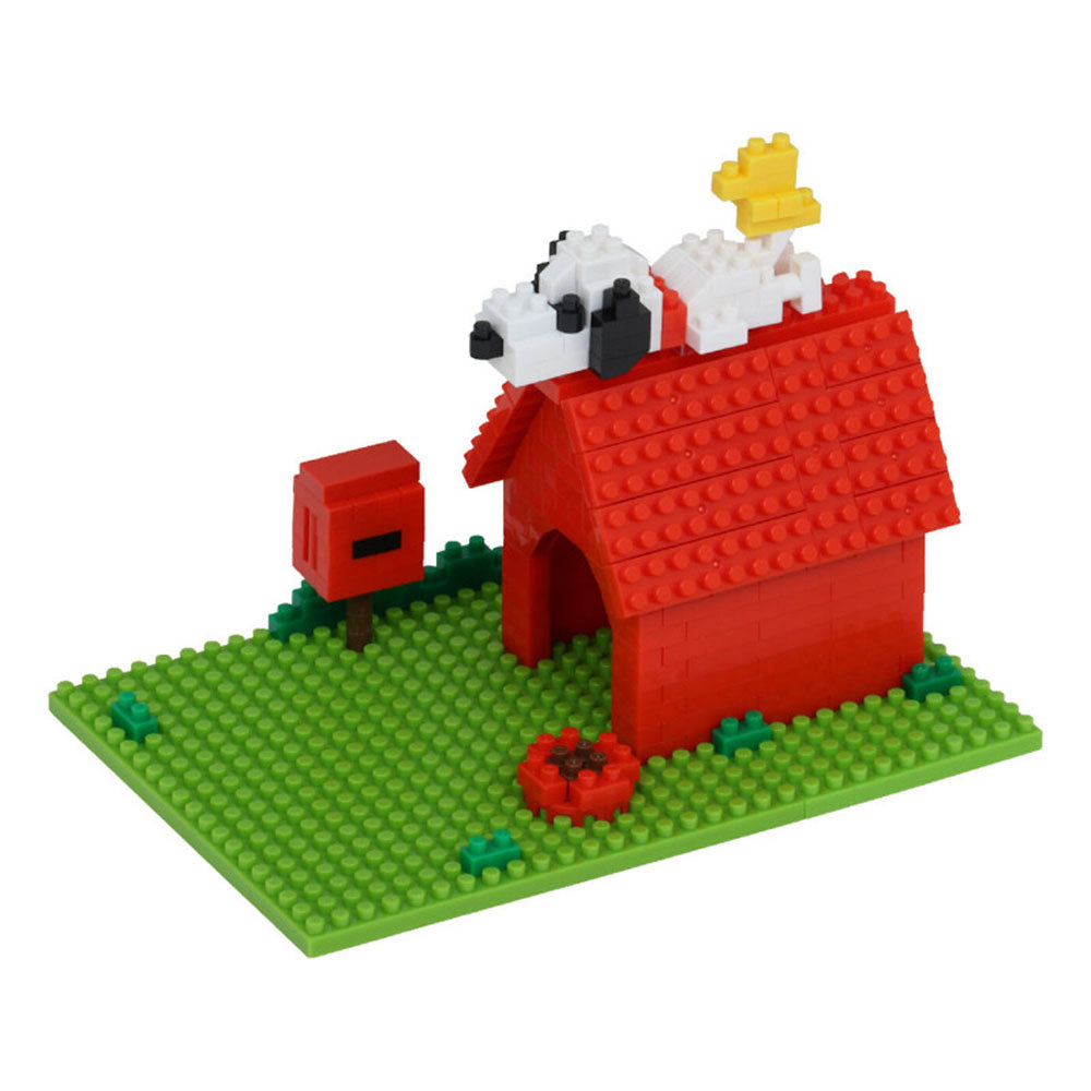Nanoblock - Snoopy House (Peanuts) - NBH 228